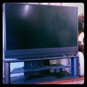 Mitsubishi 60in tv